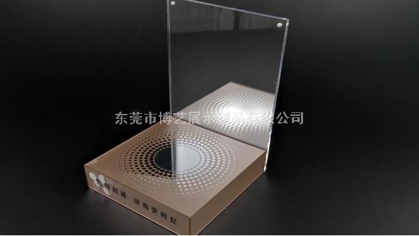 在絲印亞克力展示架圖案時的注意事項(xiàng)